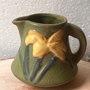 Vintage Roseville Pottery Zypher Lily Creamer